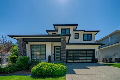16232 10 Avenue, Surrey, BC, Surrey — Single Family Residence for sale