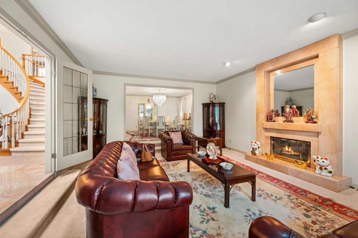 Living Room Photo of 6828 Cypress Street, Vancouver, BC
