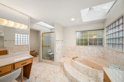 Loft / Bonus Room Photo of 6828 Cypress Street, Vancouver, BC