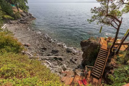 Front Yard Photo of 1483 Webb Road, Bowen Island, BC