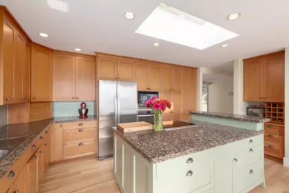 Kitchen Island Photo of 1483 Webb Road, Bowen Island, BC