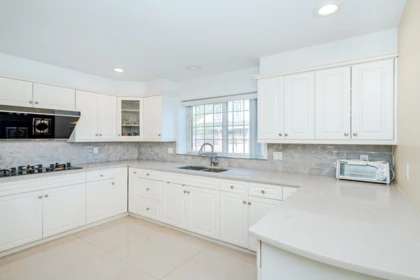 Kitchen Island Photo of 12100 Cameron Drive, Richmond, BC