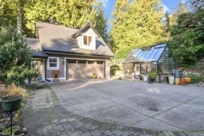 Hot Tub / Spa Photo of 3147 139 Street, Surrey, BC