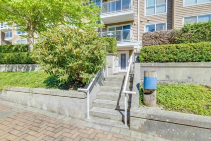 Office / Den Photo of 145 5880 Dover Crescent, Richmond, BC