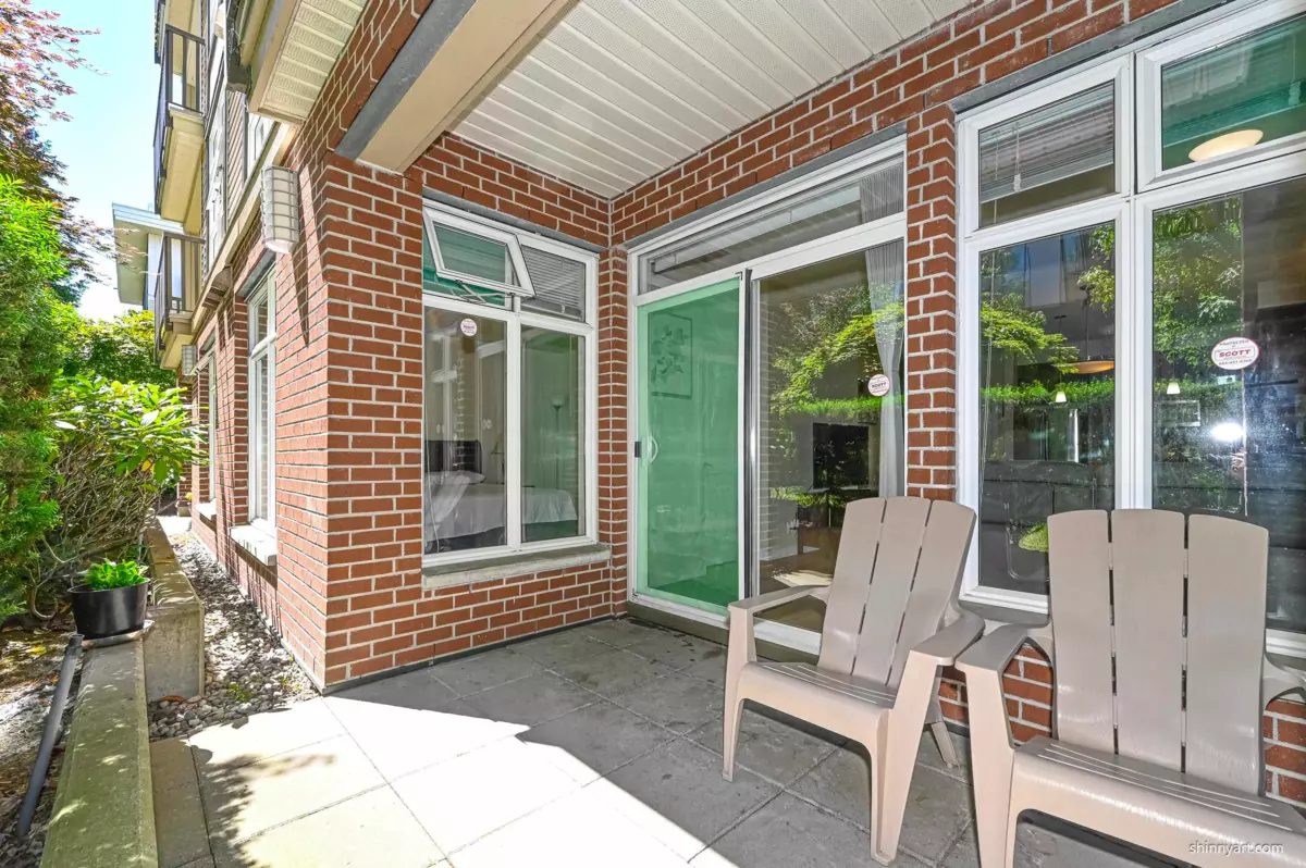 Dining Area Photo of 114 15168 19 Avenue, Surrey, BC