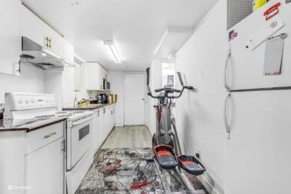 Laundry Room Photo of 11688 85a Avenue, Delta, BC