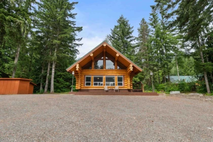 Breakfast Nook Photo of 26441 Reynolds Road, Hope, BC