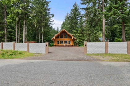 26441 Reynolds Road, Hope, BC, Hope — Single Family Residence for sale