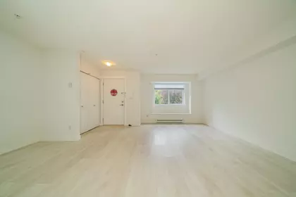 Kitchen Photo of 24 7428 14th Avenue, Burnaby, BC