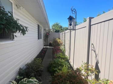 Laundry Room Photo of 18 46485 Airport Road, Chilliwack, BC
