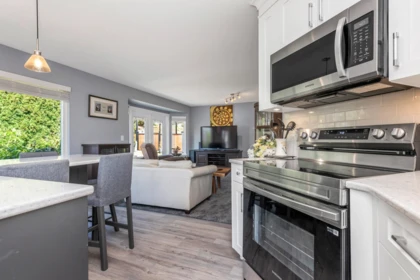 Breakfast Nook Photo of 35479 Tweedsmuir Drive, Abbotsford, BC