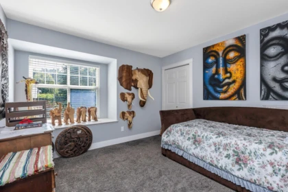 Entry Foyer Photo of 35479 Tweedsmuir Drive, Abbotsford, BC