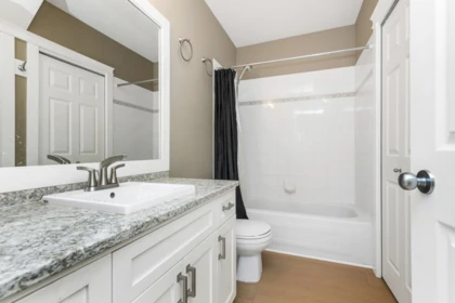 Hot Tub / Spa Photo of 35479 Tweedsmuir Drive, Abbotsford, BC