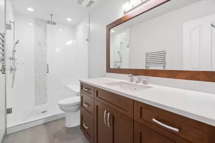Guest Bathroom Photo of 21 6478 121 Street, Surrey, BC