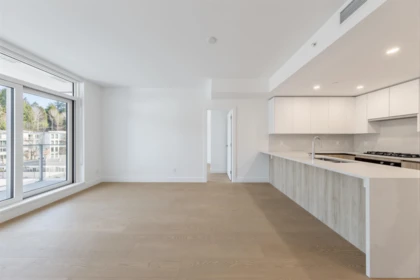 Family Room Photo of 503 423 6th Street, West Vancouver, BC