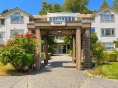 104 15991 Thrift Avenue, White Rock, BC