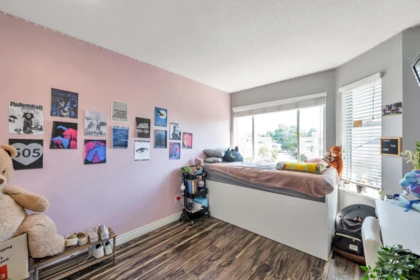 Hallway Photo of 97 7955 122 Street, Surrey, BC