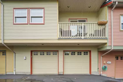 Garden / Landscaping Photo of 6 15151 Buena Vista Avenue, White Rock, BC
