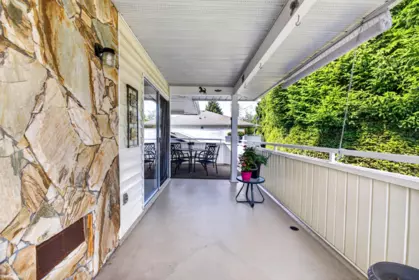 Front Yard Photo of 210 7156 121 Street, Surrey, BC