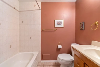 Hallway Photo of 776 Westcot Place, West Vancouver, BC