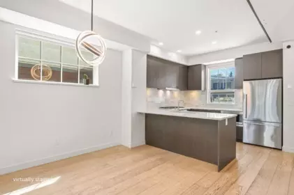 Breakfast Nook Photo of 1038 Park Drive, Vancouver, BC