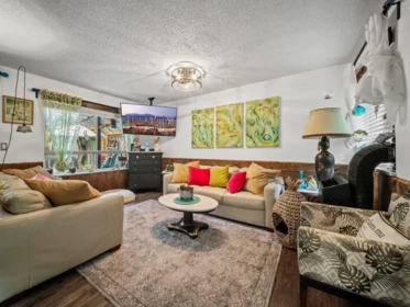 Kitchen Photo of 18 3075 Trethewey Street, Abbotsford, BC