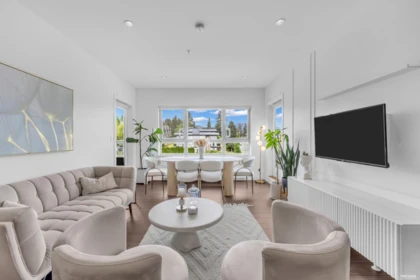 401 5688 Hastings Street, Burnaby, BC, Burnaby — Apartment/Condo for sale