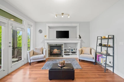 6652 195 Street, Surrey, BC, Surrey — Single Family Residence for sale