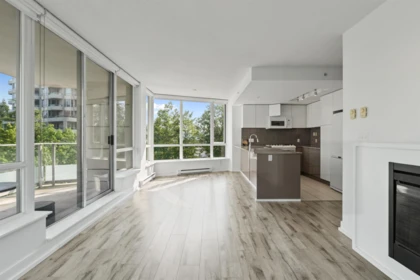 302 4808 Hazel Street, Burnaby, BC, Burnaby — Apartment/Condo for sale