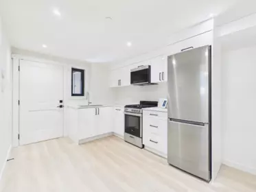 Hot Tub / Spa Photo of 2230 W 21st Avenue, Vancouver, BC
