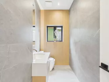 Primary Bathroom Photo of 2230 W 21st Avenue, Vancouver, BC