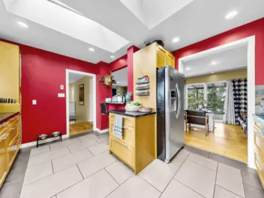 Breakfast Nook Photo of 712 Shaw Avenue, Coquitlam, BC