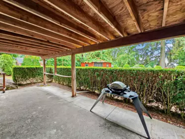 Garden / Landscaping Photo of 712 Shaw Avenue, Coquitlam, BC