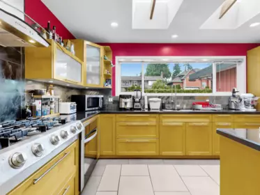 Kitchen Island Photo of 712 Shaw Avenue, Coquitlam, BC