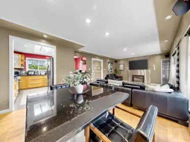 Kitchen Photo of 712 Shaw Avenue, Coquitlam, BC