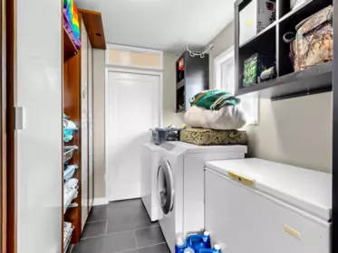 Mudroom Photo of 712 Shaw Avenue, Coquitlam, BC