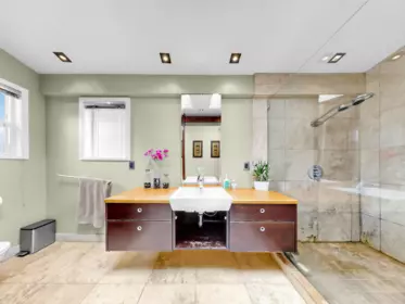 Powder Room Photo of 712 Shaw Avenue, Coquitlam, BC