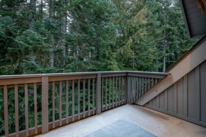 Kitchen Island Photo of 21 4890 Painted Cliff Road, Whistler, BC