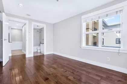 Hallway Photo of 704 415 E Columbia Street, New Westminster, BC