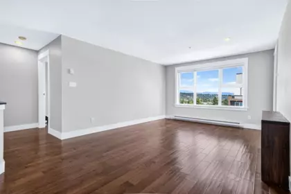 Powder Room Photo of 704 415 E Columbia Street, New Westminster, BC