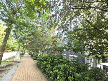 111 9250 University High Street, Burnaby, BC, Burnaby — Apartment/Condo for sale