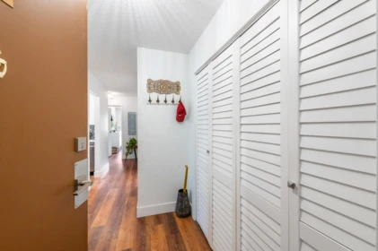 204 131 W 4th Street, North Vancouver, BC, North Vancouver — Apartment/Condo for sale