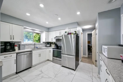 Breakfast Nook Photo of 33465 Hawthorne Avenue, Abbotsford, BC