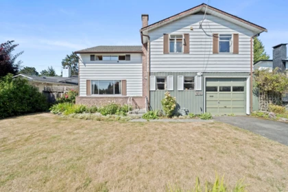 Swimming Pool Photo of 6731 Camsell Crescent, Richmond, BC
