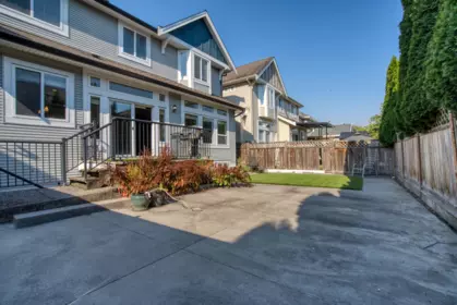 Community Amenities Photo (Clubhouse) of 19160 69 Avenue, Surrey, BC