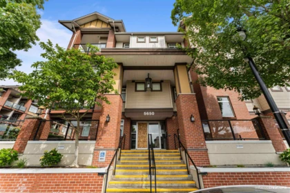 215 5650 201a Street Street, Langley, BC, Langley — Apartment/Condo for sale