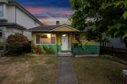 Kitchen Photo of 7544 Main Street, Vancouver, BC