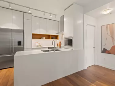 PH1 4182 Dawson Street, Burnaby, BC, Burnaby — Apartment/Condo for sale