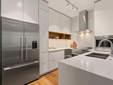 PH1 4182 Dawson Street, Burnaby, BC, Burnaby — Apartment/Condo for sale