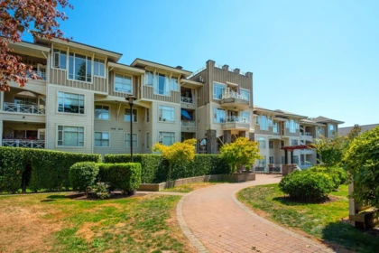 104 3625 Windcrest Drive, North Vancouver, BC, North Vancouver — Apartment/Condo for sale